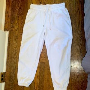 White jogging